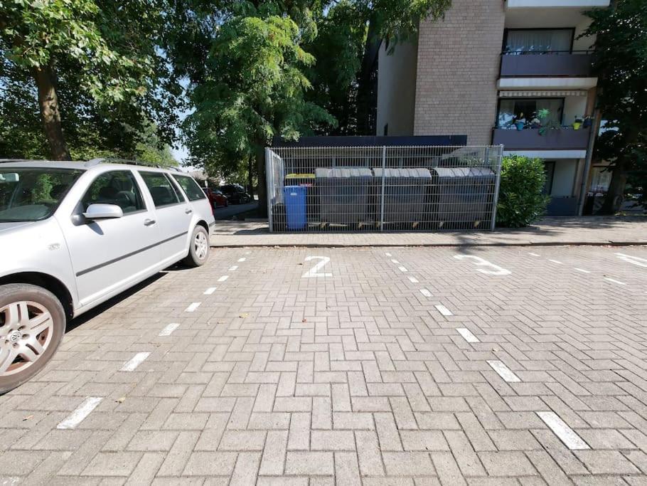 61 M2 Erdgeschosswohnung Mit Eigenem Parkplatz Vorm Haus Osnabrück Eksteriør billede